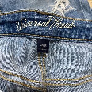 Universal thread Jean